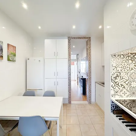 Apartmán Quiet And Cozy, Easy Access To Highlights #1880