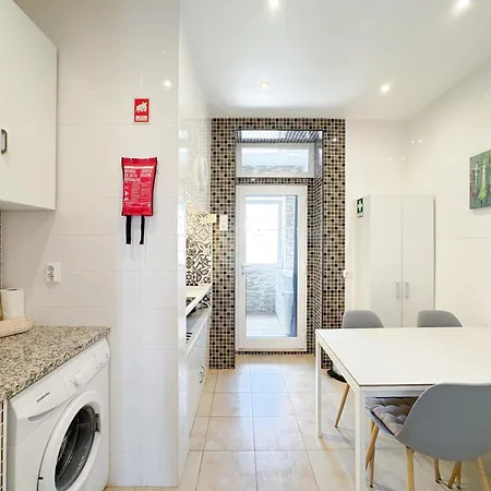 Apartmán Quiet And Cozy, Easy Access To Highlights #1880 *