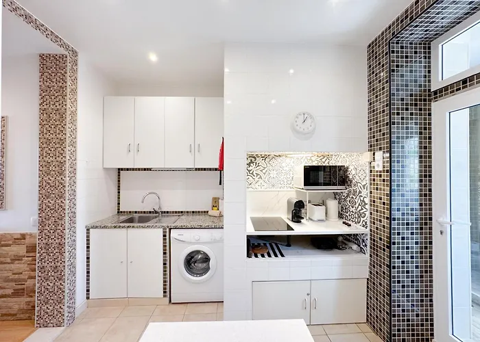 Quiet And Cozy, Easy Access To Highlights #1880 * Lisboa