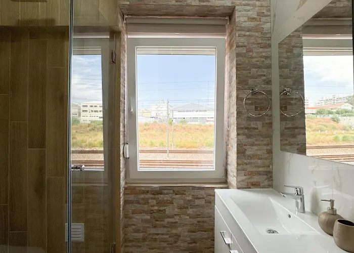 Quiet And Cozy, Easy Access To Highlights #1880 Lisboa