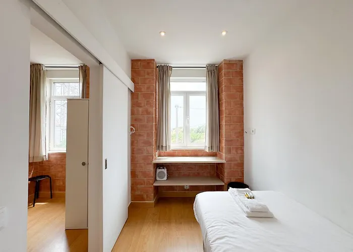 Quiet And Cozy, Easy Access To Highlights #1880 Lisboa